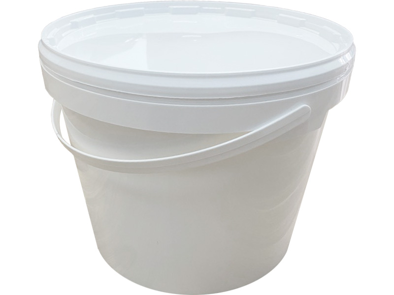 vedro_10_7l_krugloe_s_plastikovoy_ruchkoy_s_beloy_kryshkoy_kod_36791.jpg